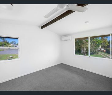 Fresh & Comfortable Living in a Quiet Cul de Sac - Photo 5