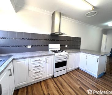 16 Sturt Close, Gosnells, WA 6110 - Photo 6