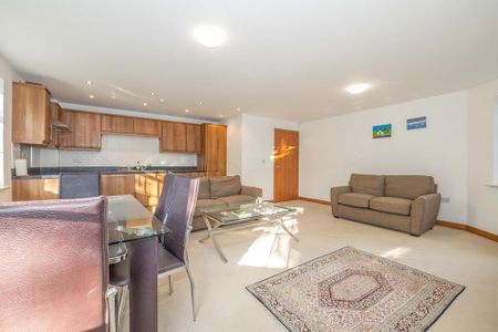 2 bedroom flat to rent - Photo 5