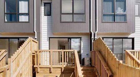 Modern 2BR Townhouse in Massey! - Photo 5