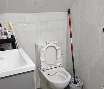 Castlereagh Road, Belfast, BT5 5FR - Photo 4