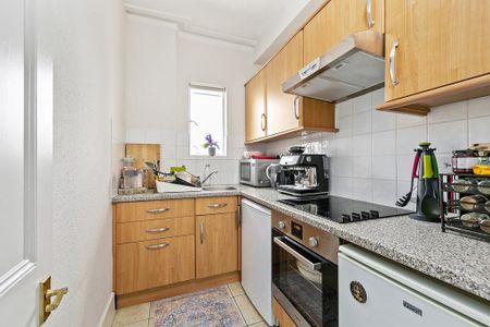 1 bedroom flat to rent - Photo 5