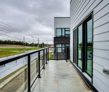 For Lease - 555 William Graham Drive Unit# 422, Aurora, Ontario - Photo 4