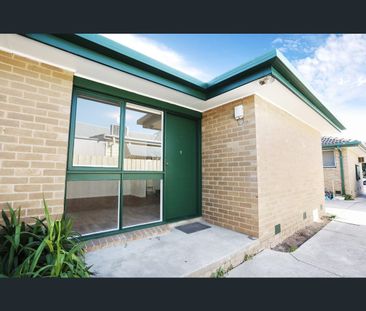 2/122 Glenlyon Road, Brunswick, Vic 3056 - Photo 6