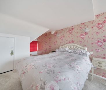 Petworth Road, Haslemere - 2 bedrooms Property for lettings - Seymours - Photo 5