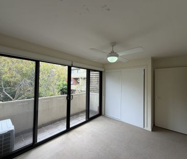 3 Bedroom Townhouse in Prime Location – Close to Monash Medical Cen... - Photo 6