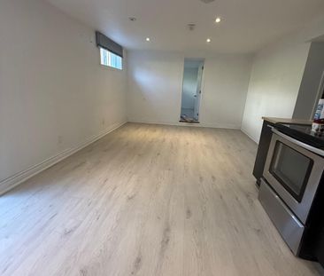 For Lease - 688 Tennyson Avenue, Oshawa, Ontario - Photo 3