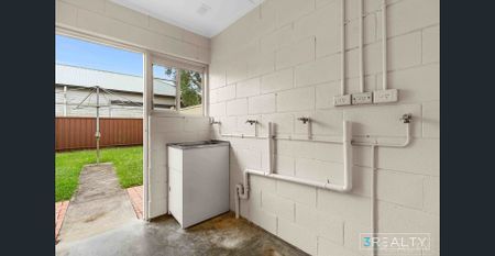 Cozy 1 bedroom unit in quiet complex - ideal location - Photo 2