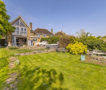 Howard Ridge, Guildford, Surrey, GU4 - Photo 5