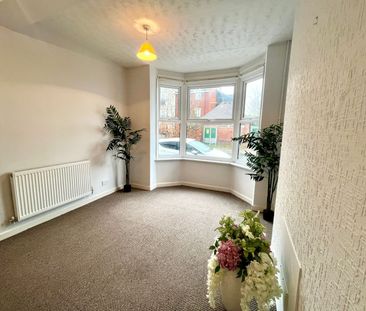 2 bed terraced house - Photo 2