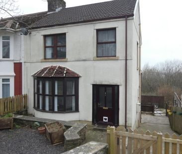 3 bedroom semi-detached house to rent - Photo 4