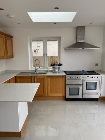 5 bedroom semi-detached house to rent - Photo 5