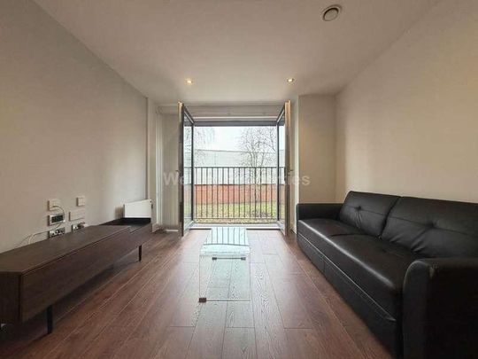 Wilburn Basin, Salford, M5 - Photo 1