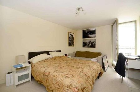 Kensington Gardens Square, Bayswater, W2 - Photo 4