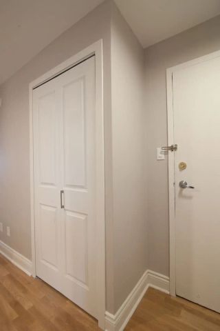 3460 Rue Durocher — Studio - unit 708 - Photo 4