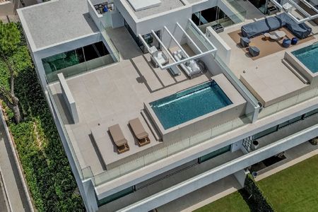 4 Bedroom Villa For Rent in Nueva Andalucía, Málaga - Photo 5