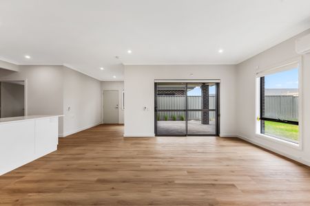 20 Clonlara Circuit, Virginia SA 5120 - House For Rent | Domain - Photo 3