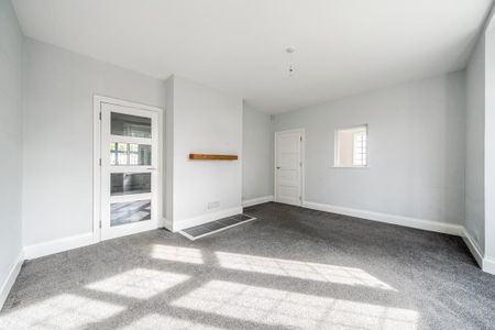 4 bedroom detached house to rent - Photo 4