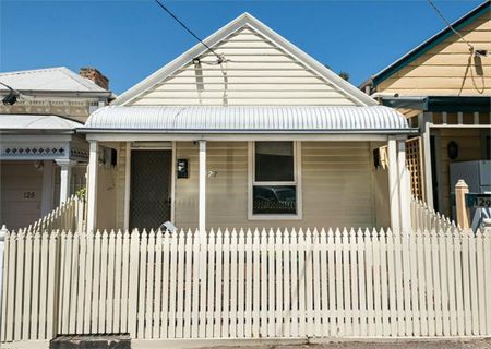 South Melbourne - Photo 2