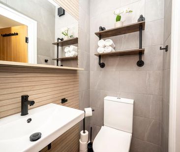 Waddon Road - Photo 2