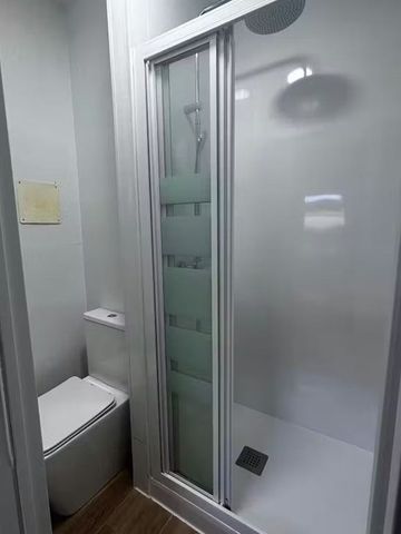 Calle Roma, Madrid, Community of Madrid 28028 - Foto 5