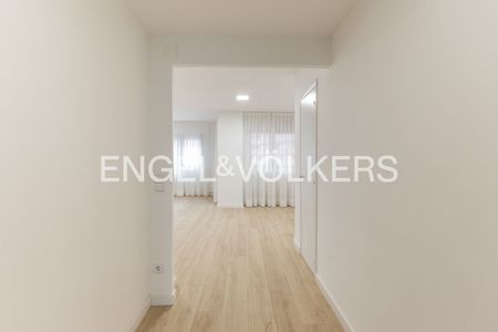 Valencia Capital - Photo 3