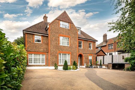 7 bedroom detached house to rent - Photo 2