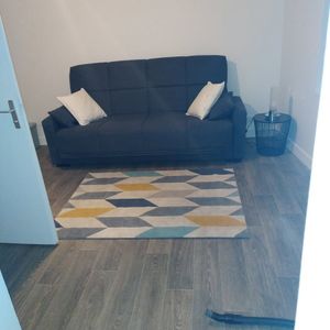 Location Appartement 1 pièce 13m² ANGOULEME 16000 - Photo 2