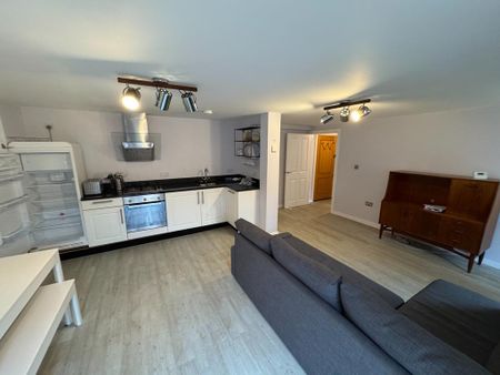 1 bedroom flat to rent - Photo 3