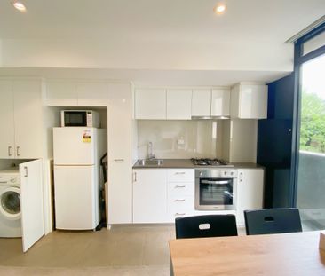 402/380 Little Lonsdale Street, Melbourne - Photo 2