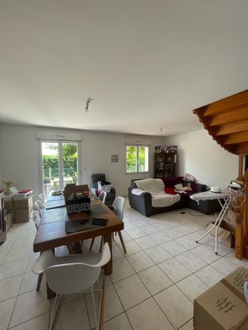 Location Maison 5 pièces 95m² - Photo 2