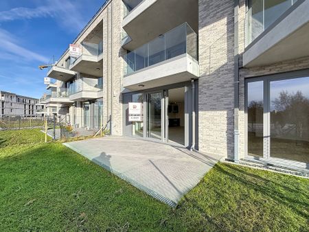 Rez-de-chaussée - à louer - Photo 4