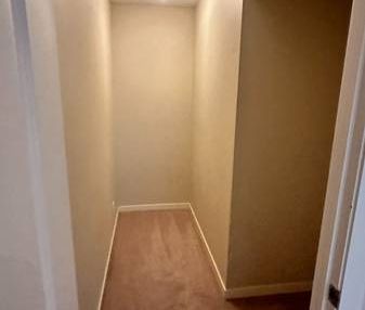 $2000 1 bedroom /1 Bathroom w/Den ( Latitude ) - Photo 1