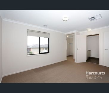 4 Schefflera Street, Craigieburn, Vic 3064 - Photo 2