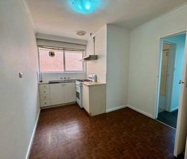 6/129 Grange Rd, Glen Huntly VIC 3163 - Apartment For Rent | Domain - Photo 3