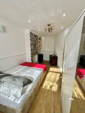 Room in a Shared House, Queensbury Road, HA0 - Photo 4