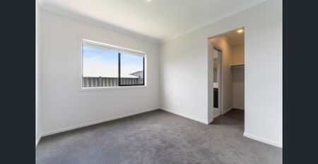 **RECEIVE ONE MONTH FREE RENT, ASK US HOW!! Brand-New 4-Bedroom Home for Lease in Truganina - Photo 5