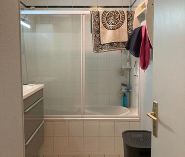 PETIT COURONNE: APPARTEMENT F3 PROCHE ZENITH - Photo 4