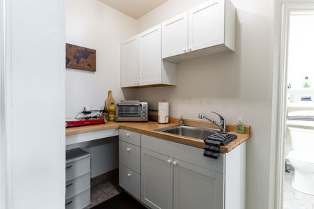 For Lease - 210 Wilson Street Unit# A, Hamilton, Ontario - Photo 4