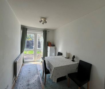 2 bedroom house to rent - Photo 1