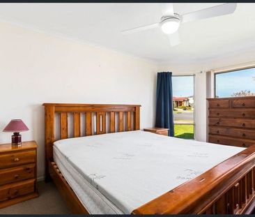 Lovely Home, Quiet Location! - Photo 5