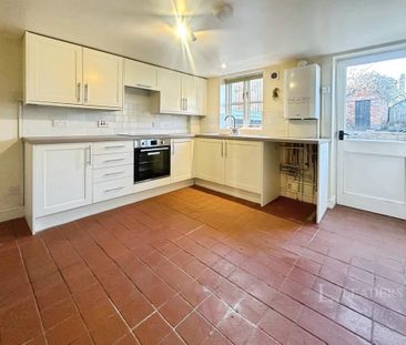 2 bedroom semi-detached house to rent - Photo 3