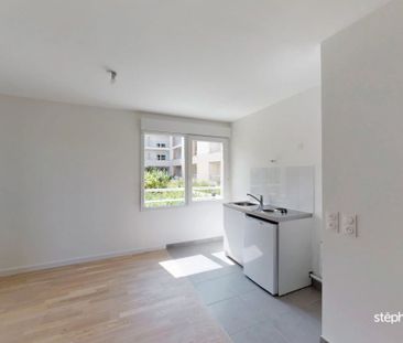 Location Appartement 1 pièces 37 m2 à Noisy-le-Grand - Photo 4