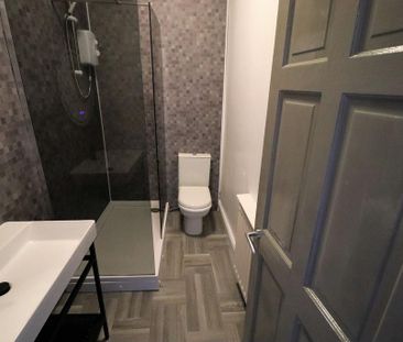 3 bedroom link detached house to rent - Photo 5