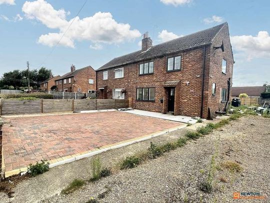 Queensway, Pointon, Bourne, NG34 - Photo 1