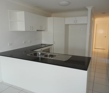 Modern air conditioned 3 Bedroom Duplex - Photo 3