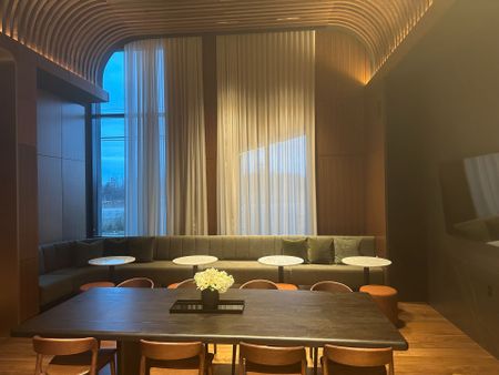 For Lease - 3240 William Coltson Avenue Unit# 2001, Oakville, Ontario - Photo 4