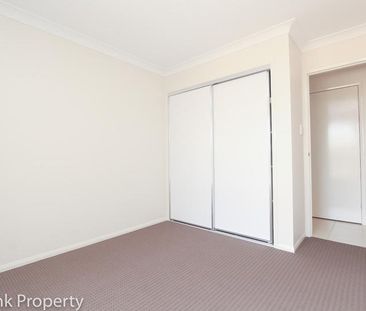 Low Maintenance 3 Bedroom Unit - Photo 1