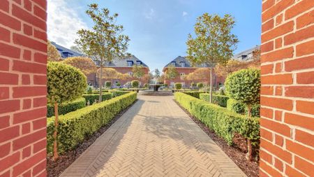 Henmarsh Court, Balls Park, Hertford - Photo 2