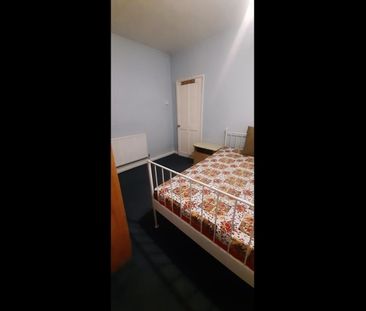 Room in a Shared House, Randlesdown Road, SE6 - Photo 1